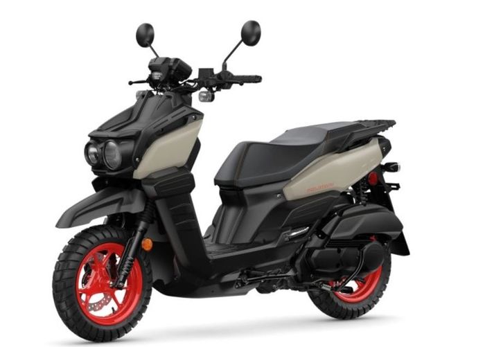 penampakan Yamaha Zuma 125 Sand Beige