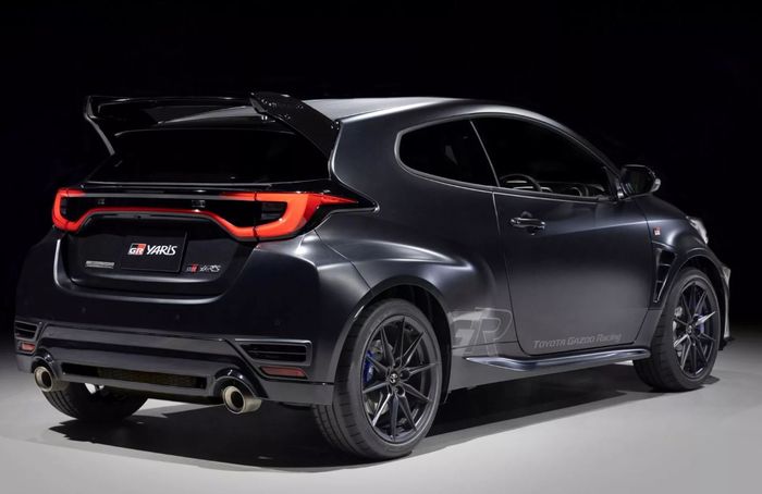 detail belakang Toyota GR Yaris S&eacute;bastien Ogier 9x World Champion Edition