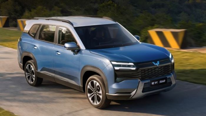 tampilan Wuling Starlight 560 versi ICE