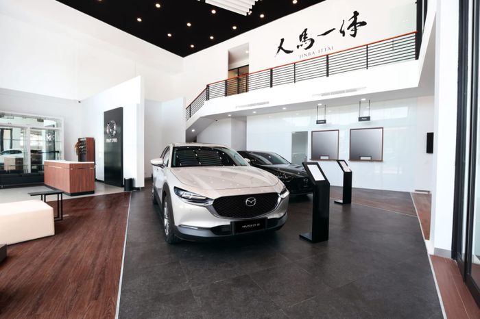 PT Eurokars Motor Indonesia (EMI) meresmikan Mazda Mataram sebagai dealer resmi Mazda pertama di Kota Mataram, Nusa Tenggara Barat (NTB).