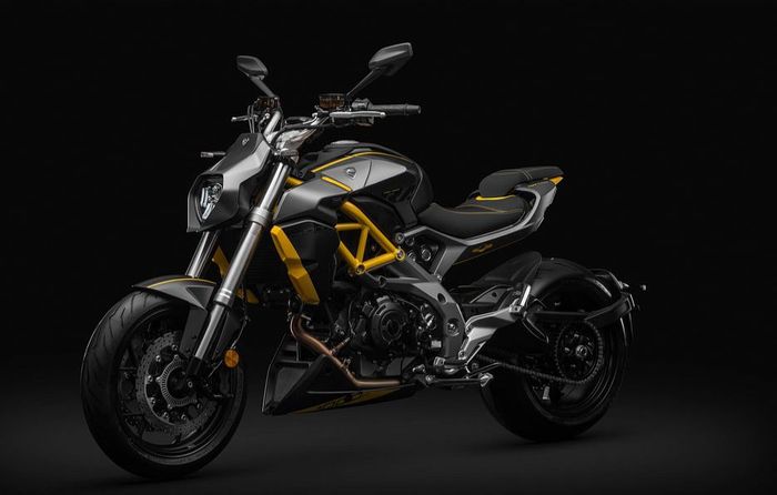 detail tampilan Cyclone RA 1000