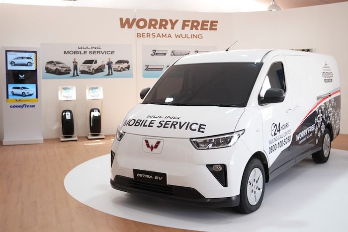 Program Worry Free juga diperkuat melalui kehadiran Wuling Mobile Service dengan livery khusus Worry Free.