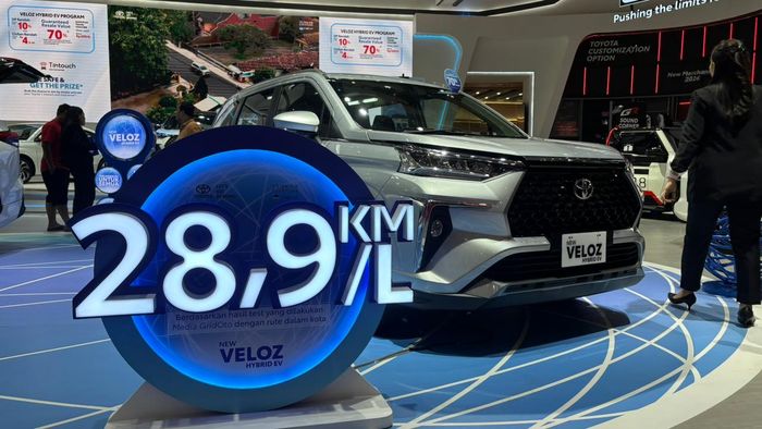 New Veloz Hybrid EV di Ajang IIMS 2026