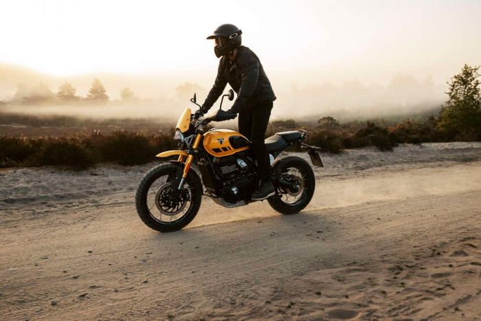 Triumph Scrambler 400 XC