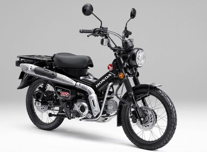 Honda CT125 Hunter Cub Asteroid Black Metallic