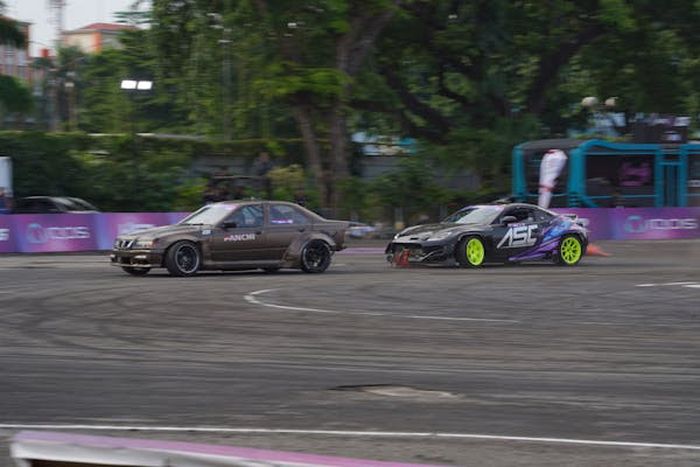 Aksi drifting di IIMS 2026