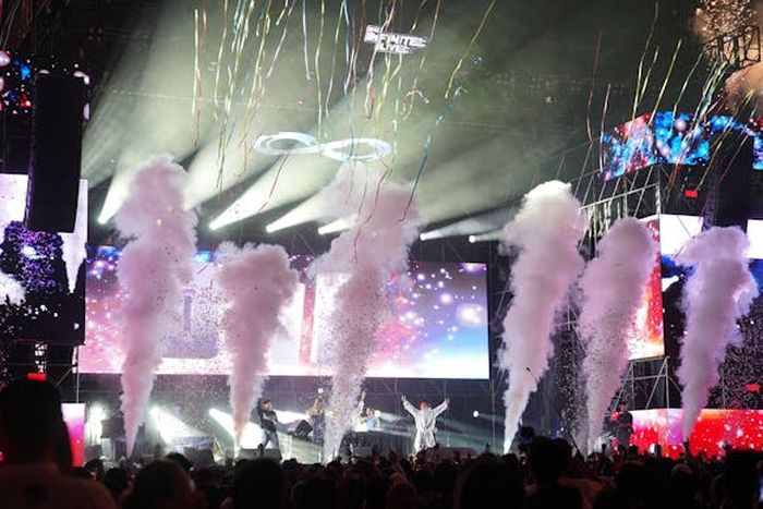 Hiburan di hari terakhir IIMS 2026 ada penampilan dari DJ JayJax dan Aloy