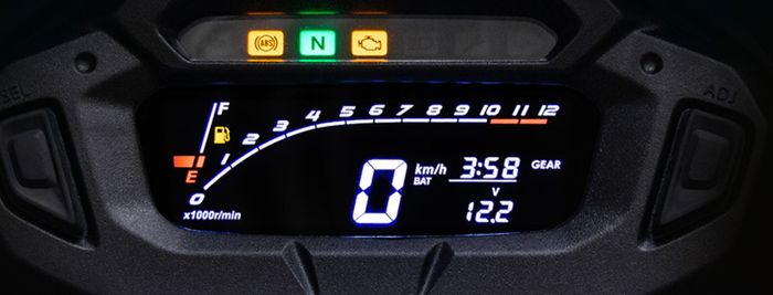 panel instrumen digital Suzuki DR160X 2026