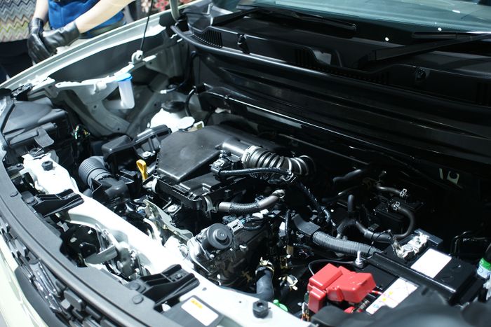 Mesin Suzuki XBee berupa unit Z12E.