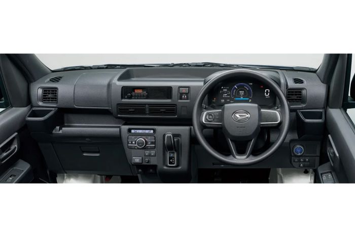 Interior Daihatsu e-Hijet Cargo.