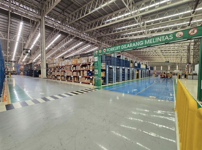 Area warehouse Daihatsu Part Center