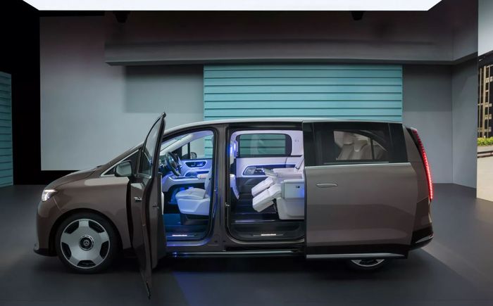 pintu samping Mercedes-Benz VLE terbaru