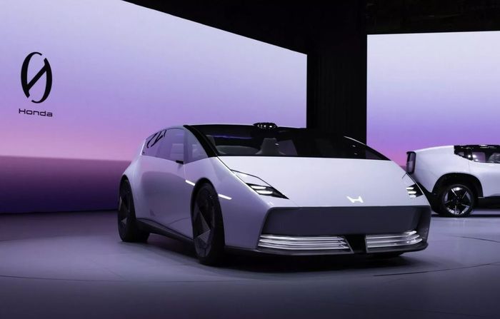 penampakan Honda 0 Saloon Concept