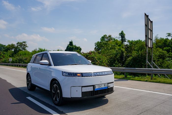 JAECOO J5 EV