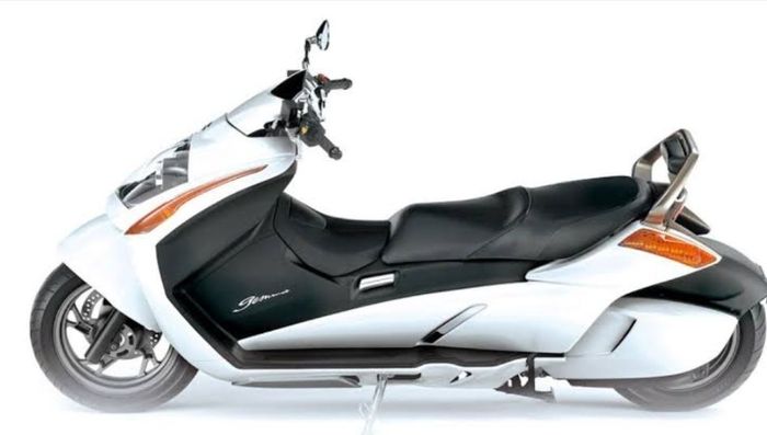 tampak samping Suzuki Gemma 250