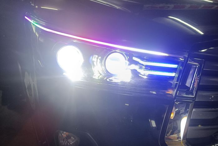 Lampu Biled di Toyota Kijang Innova Reborn yang kerap dikeluhkan lawan menyilaukan mata