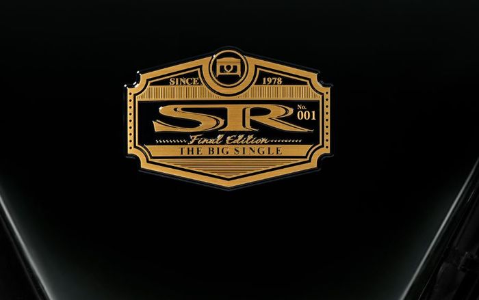 setiap unit Yamaha SR400 Final Limited Edition memiliki emboss nomor produksi