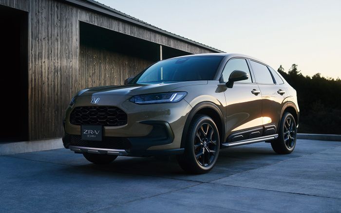 Honda ZR-V e:HEV CROSS TOURING.