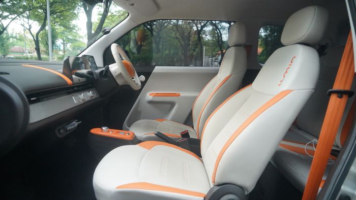 Sungguh lega di bangku baris pertama