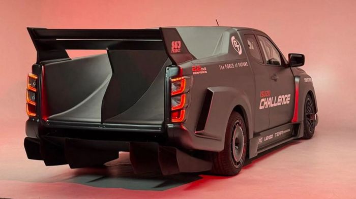 area belakang Isuzu D-Max versi balap