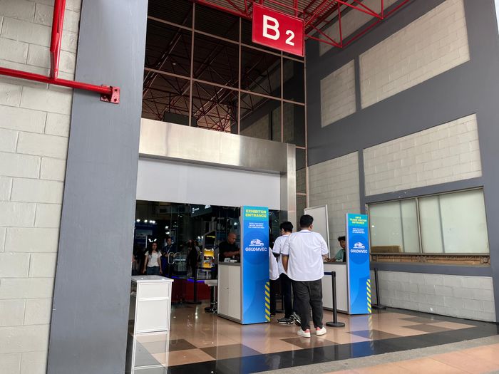 Di Hall B1 dan B2, fokus diarahkan pada segmen light commercial vehicle (LCV) atau kendaraan niaga ringan.