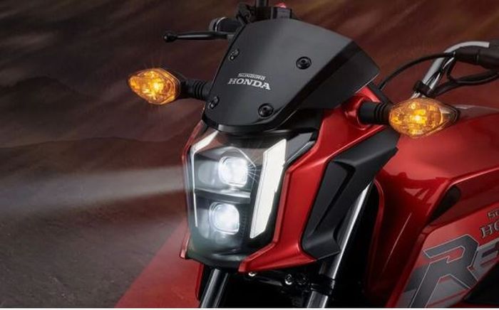 detail headlamp Honda CBF150 RE