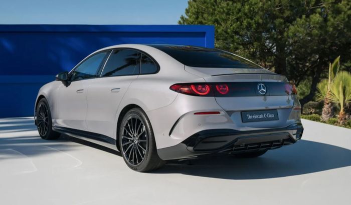 buritan Mercedes-Benz C-Class EV