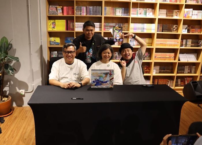 Fan Signing Box Bobo The Origin