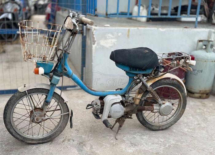 Yamaha Carrot menggunakan gardan sebagai penyalur output dari mesin ke roda belakang