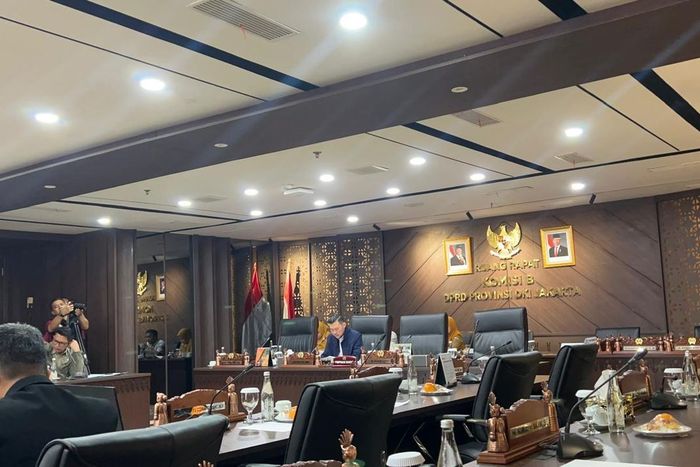 Rapat Panitia Khusus (Pansus) Perparkiran bersama eksekutif di DPRD DKI Jakarta, (28/4/26)