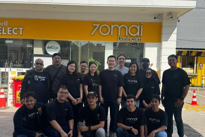 Grand opening gerai baru dashcam 70mai Point di kota Surabaya, Jawa Timur