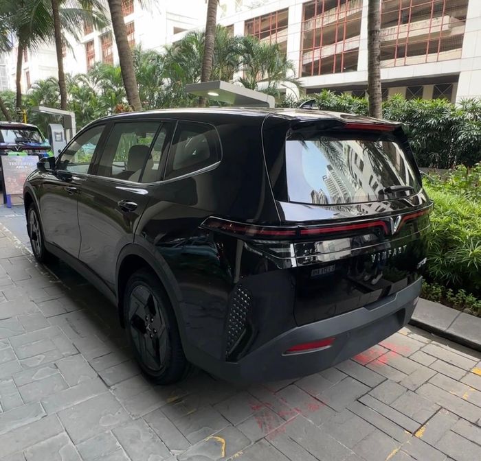 VinFast VF MPV 7