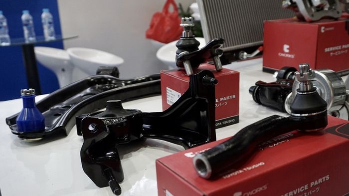 Produk suku cadang aftermarket CWORKS dipamerkan di booth CWORKS pada ajang INAPA 2026, melalui distributor resmi PT Timur Raya Alam Damai. 
