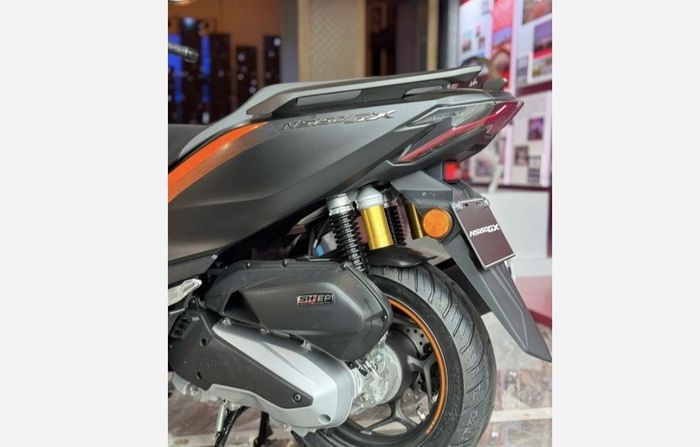 suspensi belakang Honda NS150GX