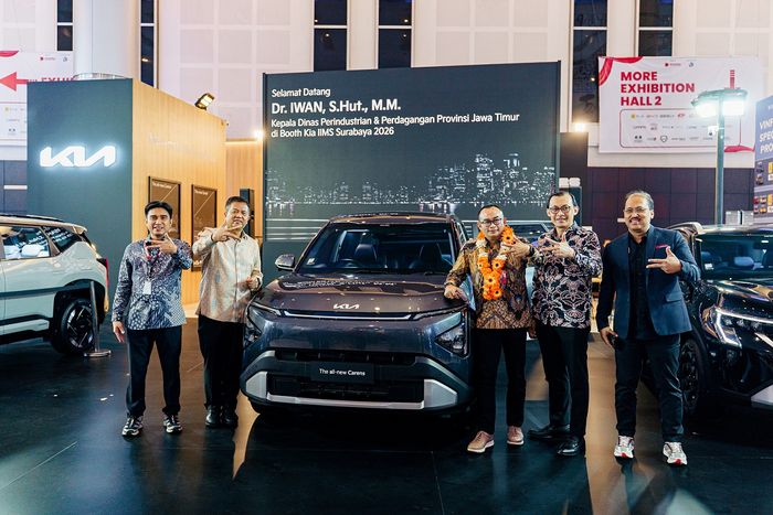 Booth KIA di IIMS Surabaya 2026