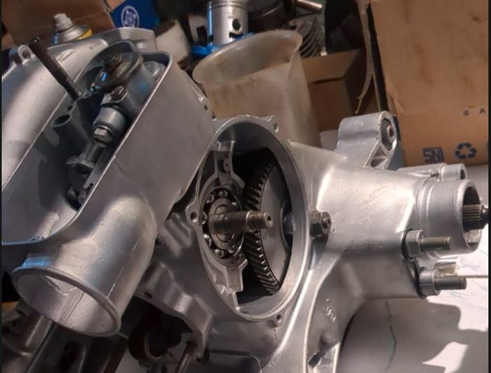 Paket restorasi mesin Vespa 2-tak
