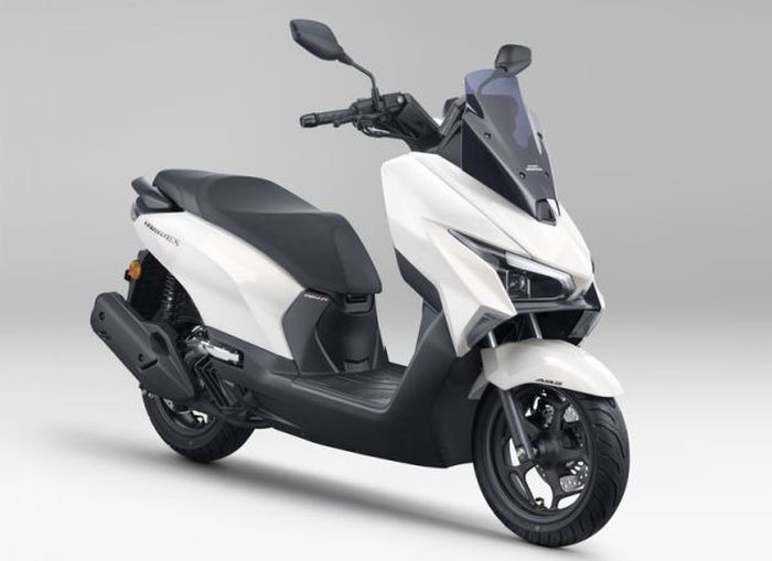 detail tampilan Honda NS150ES, desain bodinya mirip Forza