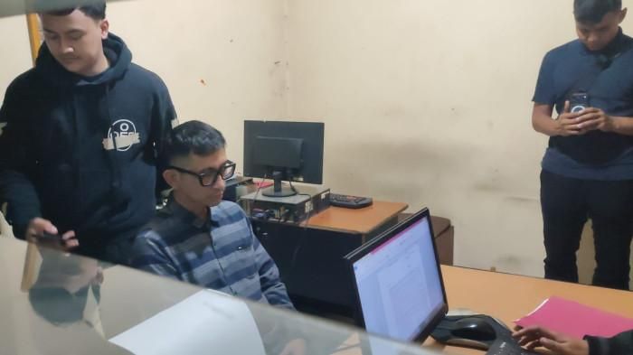 Tampang wajah pemalak mobil pelat B di Bandung
