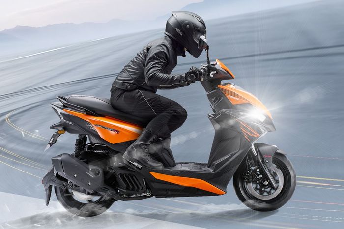 posisi riding Kymco RTS R 165 model 2026