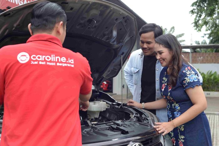 Caroline.id juga memberikan perlindungan melalui program Garansi 7G+ selama satu tahun yang mencakup tujuh komponen utama kendaraan, mulai dari mesin, transmisi, AC, rem, kelistrikan, penggerak hingga sistem kemudi.