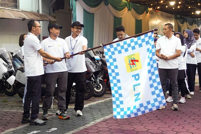 Polytron Suplai 500 Motor Listrik FOX 350 untuk Operasional PLN UID Jawa Timur 