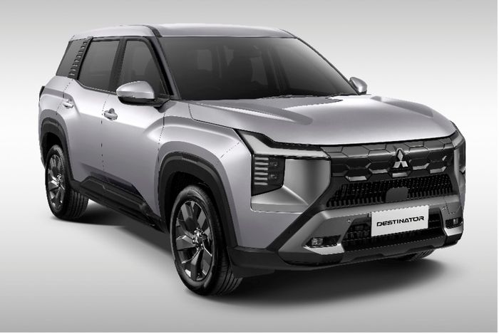 Tampak depan Mitsubishi Destinator Exceed 
