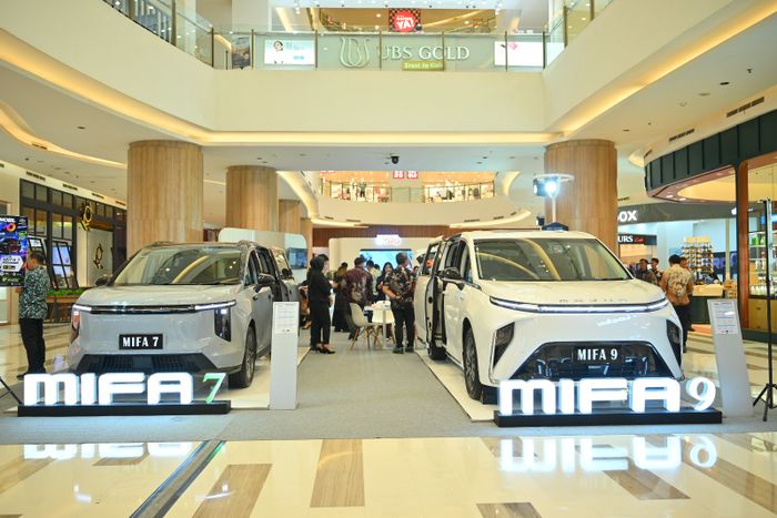 Salah satu daya tarik utama dalam pameran ini adalah fasilitas test drive dan test ride yang dibuka untuk pengunjung.