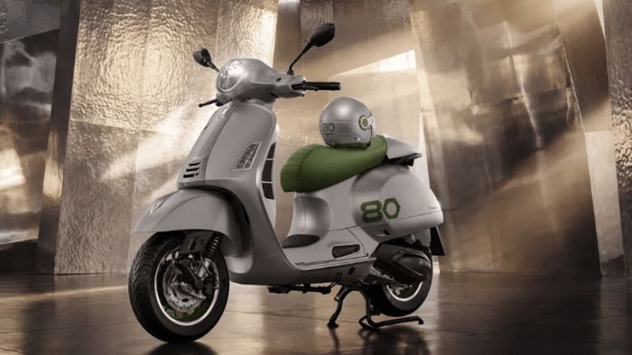 Vespa Edizione Ottantesimo