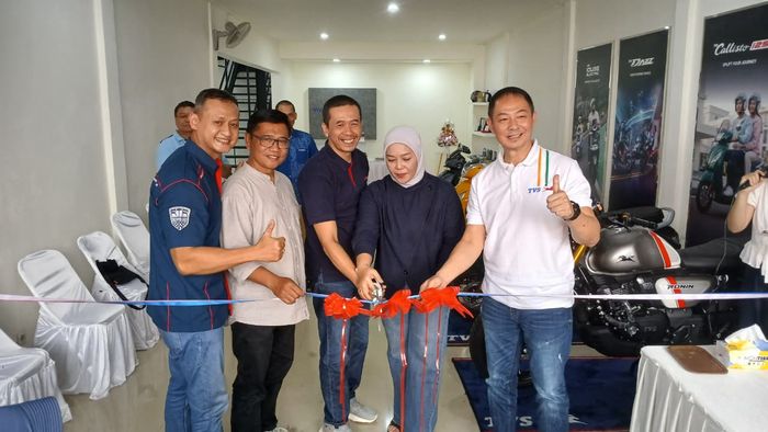 Acara peresmian atau re-opening dealer TVS Padalarang dilangsungkan Jumat lalu (26/6)