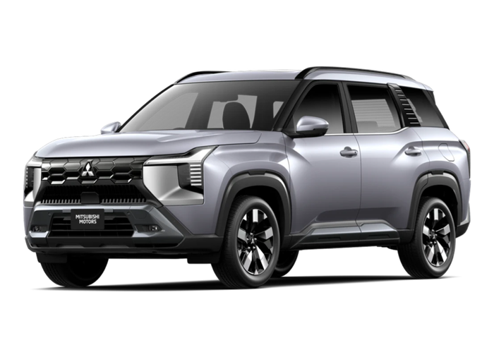 Mitsubishi Destinator 55th Anniversary hadir dengan tampilan two-tone yang menjadi pembeda dari varian lainnya. 