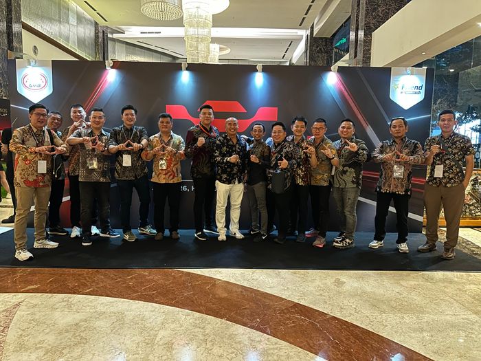 Keuntungan bergabung dengan AMBI bukan hanya memperluas relasi bisnis, tetapi juga mempermudah kerja sama antarshowroom, termasuk tukar stok kendaraan maupun transaksi jual beli antaranggota.