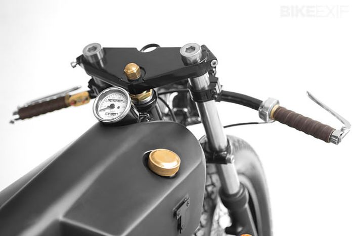 Yamaha SX 650: T-004 Thrive Motorcycle