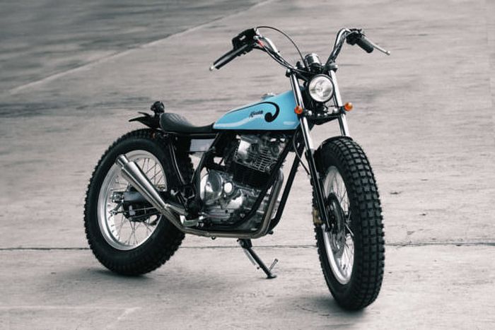 Kustom Scrambler Yamaha Scorpio 225 oleh Knuckle Whackjob