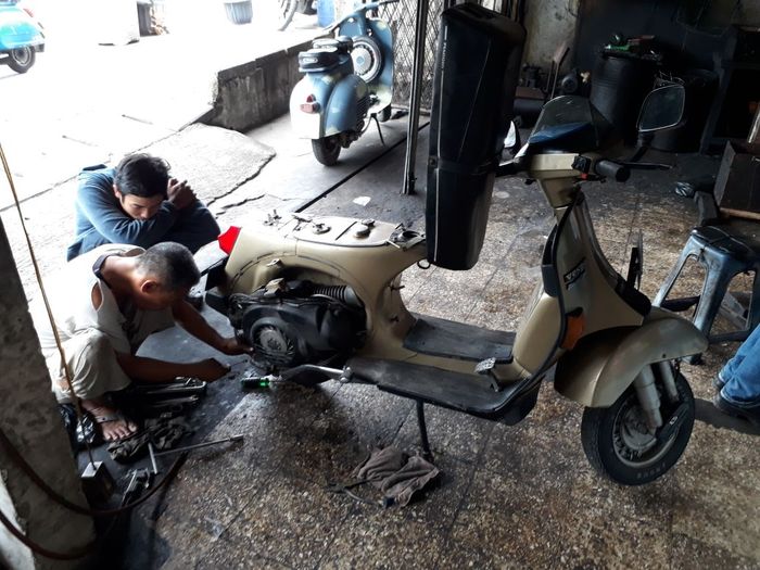 Bengkel Vespa Apolo Motor di Depok, Jabar